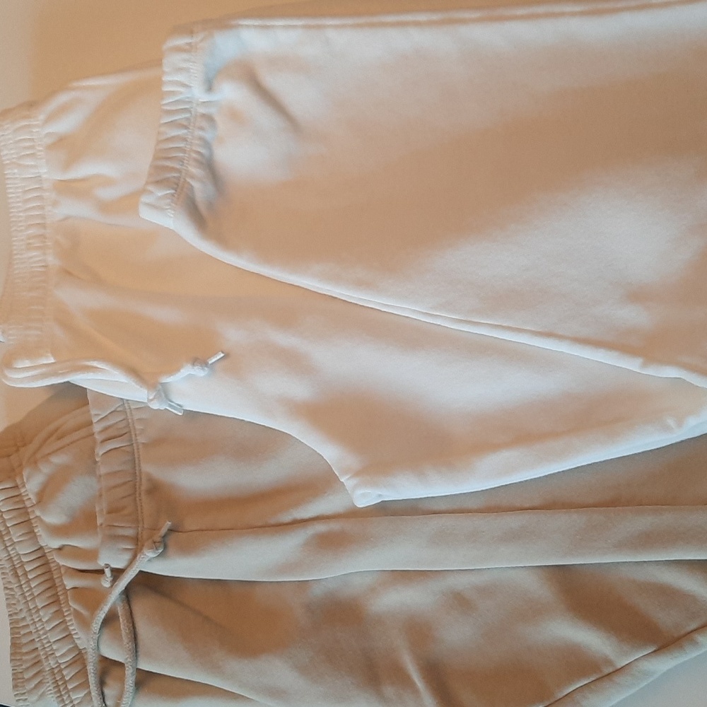 GAP LARGE JOGGERS 2 PAIRS NWOT